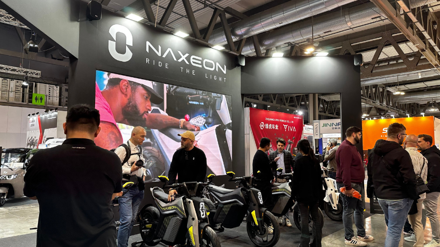 NAXEON Fait Sensation à l'EICMA avec des Motos Haute Technologie, Stylées et Pratiques